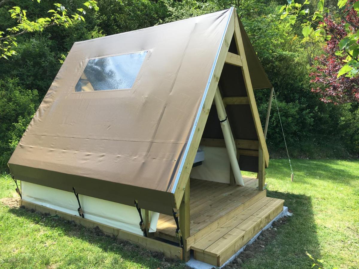 Camping Calme Et Nature 카스텔란 외부 사진