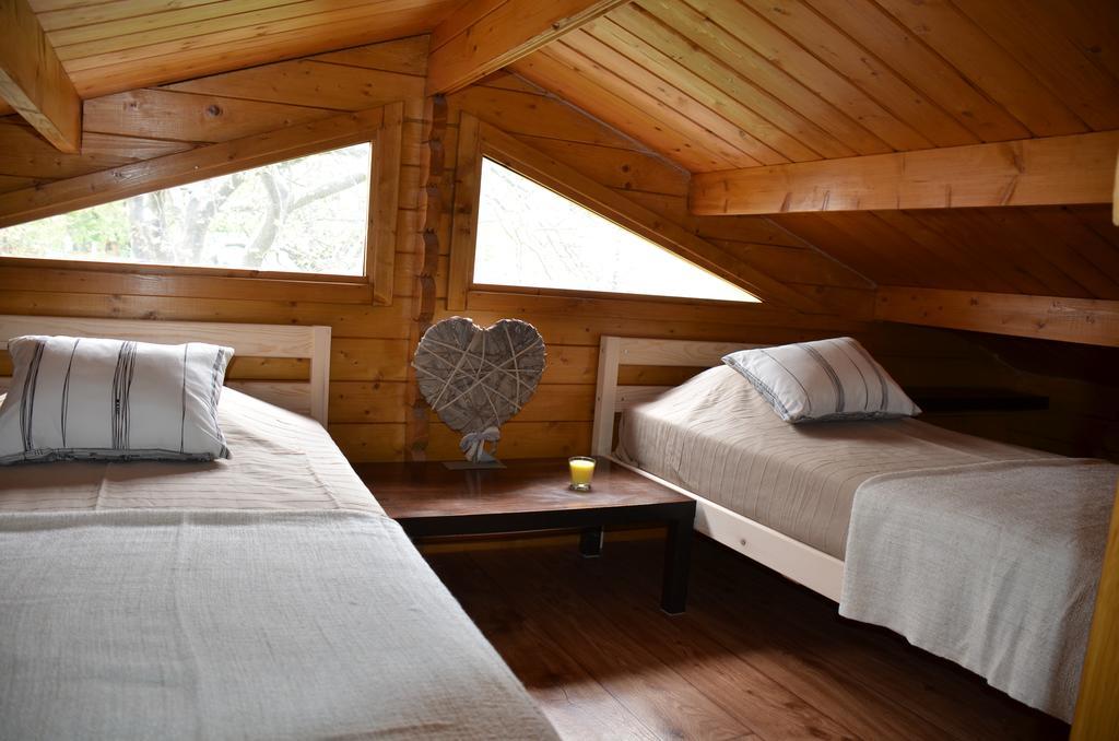 Camping Calme Et Nature 카스텔란 외부 사진