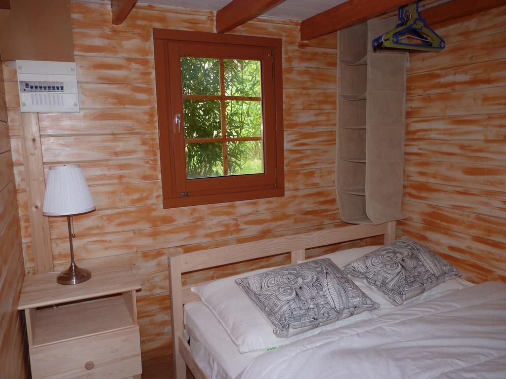 Camping Calme Et Nature 카스텔란 외부 사진