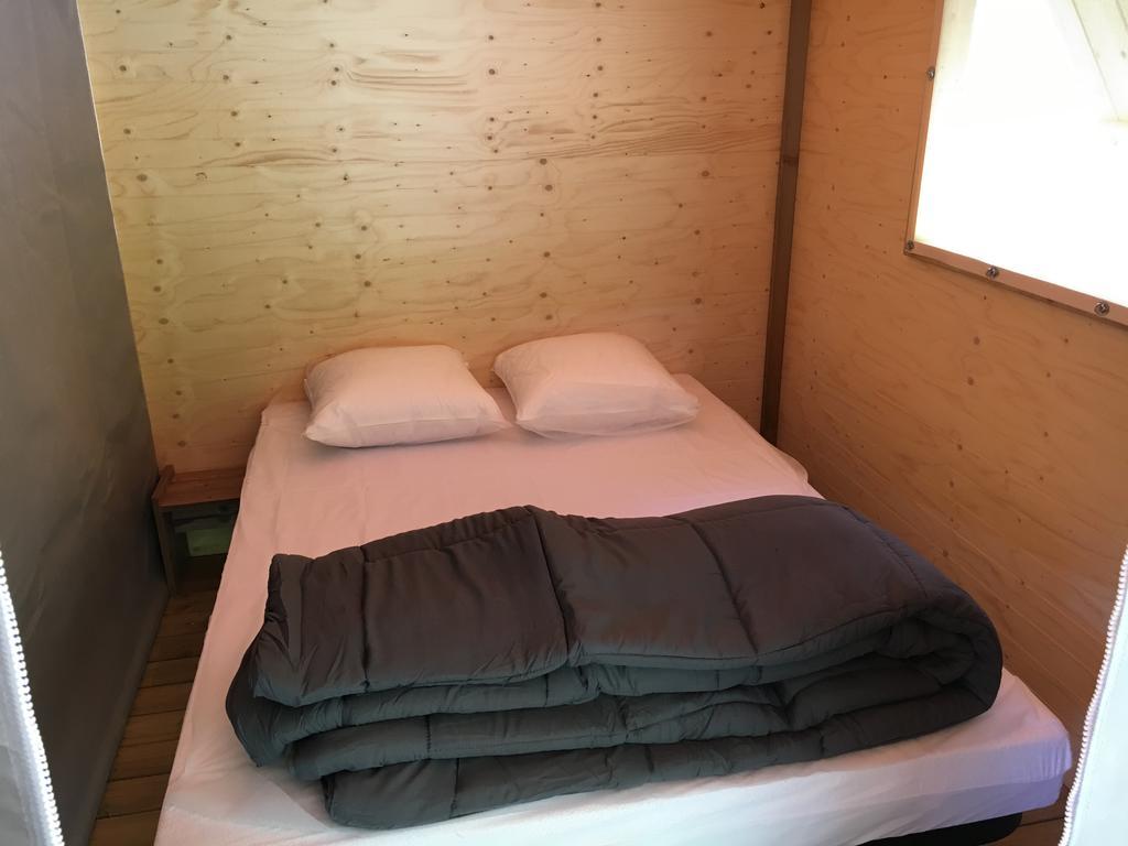 Camping Calme Et Nature 카스텔란 외부 사진